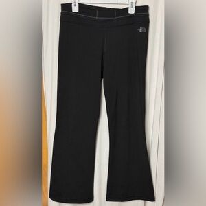 The North Face Women’s Black Flare Yoga Pants Size Large